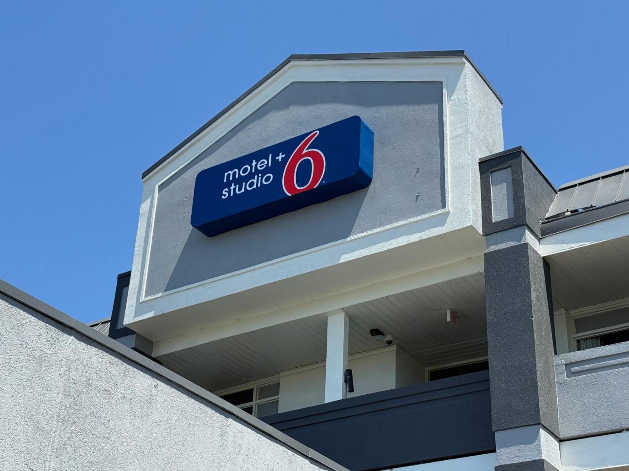 Motel 6 Charlotte, Nc - Airport South Exterior foto